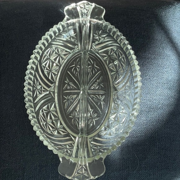 Anchor Hocking Clear Glass Divided Dish - Picture 5 of 6